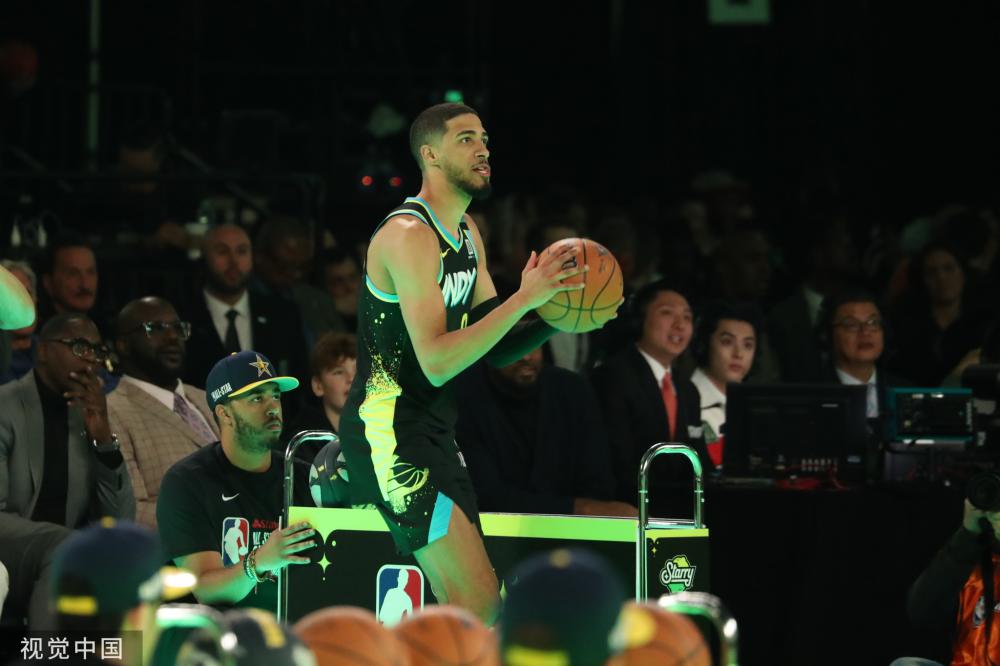 伯恩利迎接 伯恩利迎接