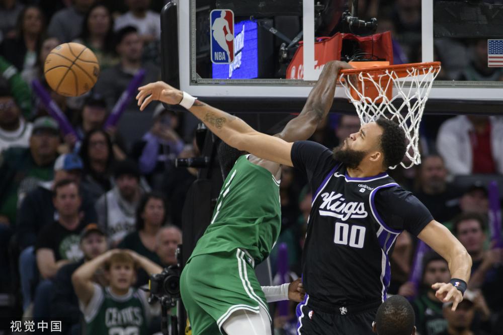 强烈谴责对 强烈谴责对